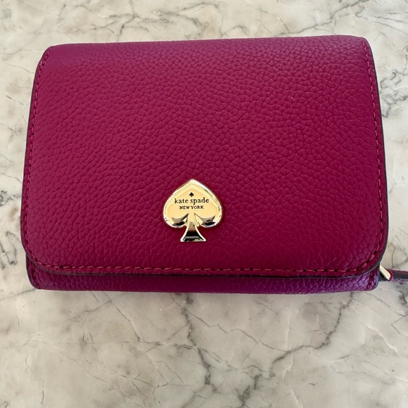 Kayla Small L-zip Wallet NWT - Picture 5 of 8